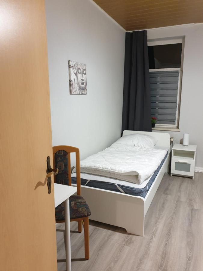 Fewo Nina 3 - Monteurwohnung Weißenfels Eksteriør bilde